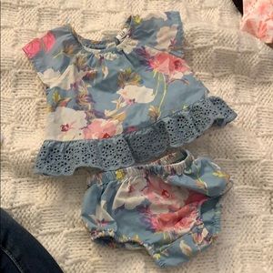 0-3M Baby Gap Outfit